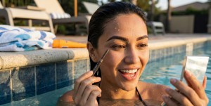 Wodoodporna kredka do brwi 